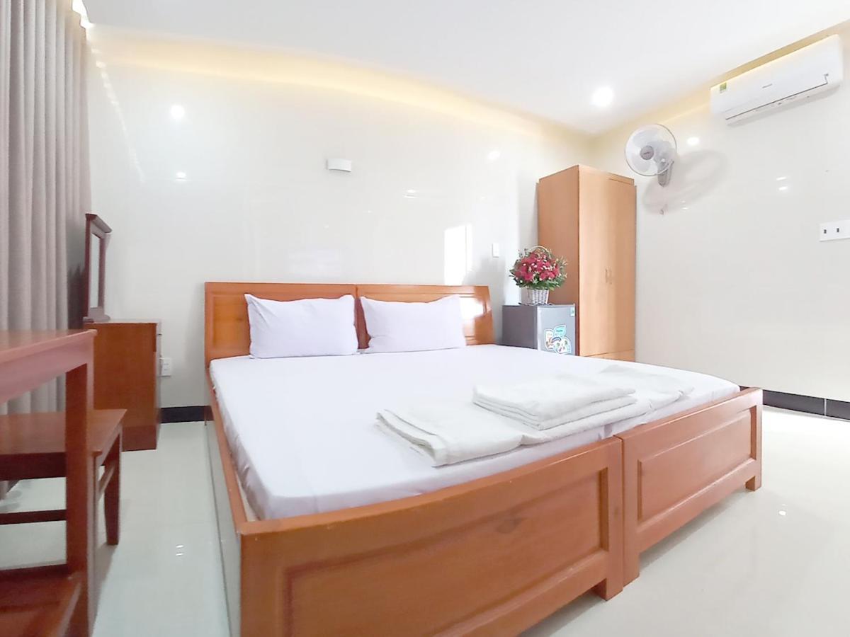 Khach San Cuc Phuong Hotel Di An Ngoại thất bức ảnh