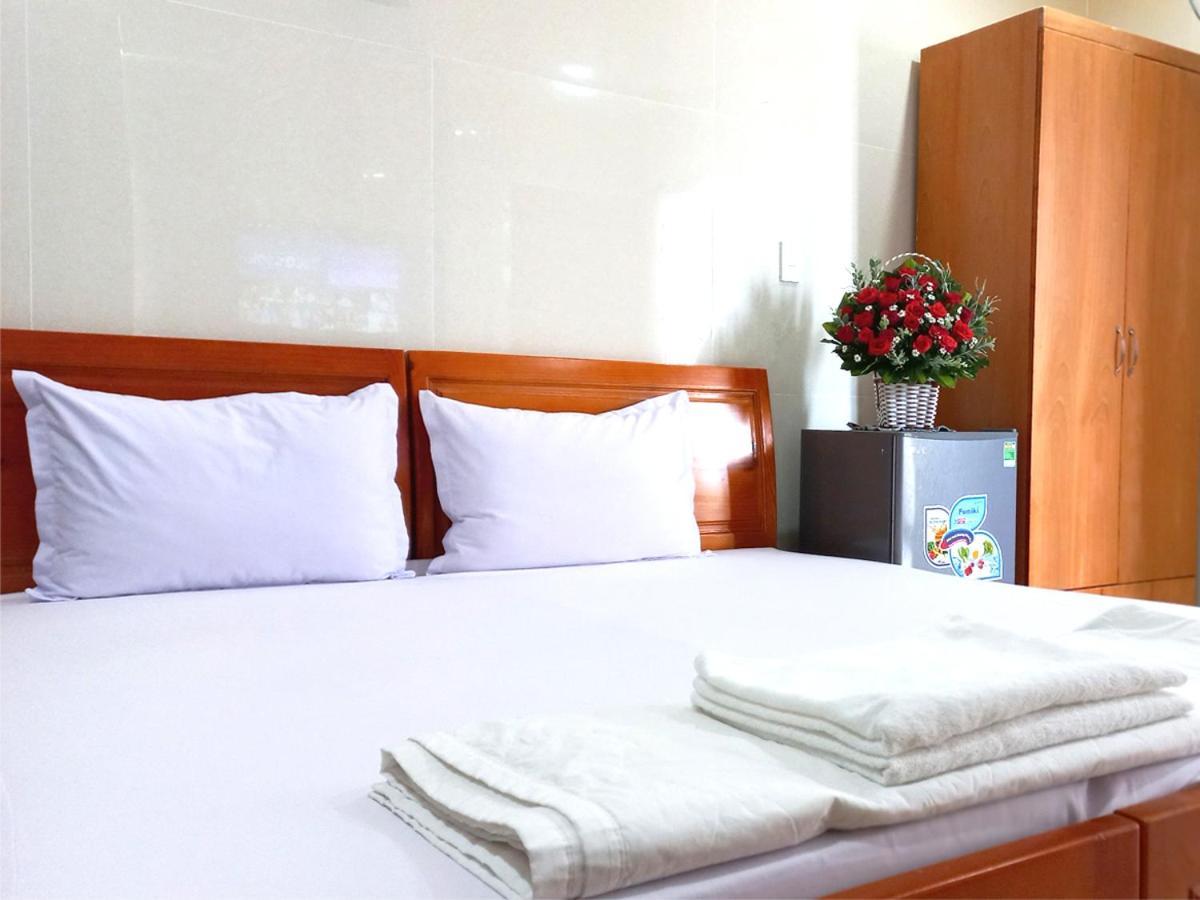 Khach San Cuc Phuong Hotel Di An Ngoại thất bức ảnh