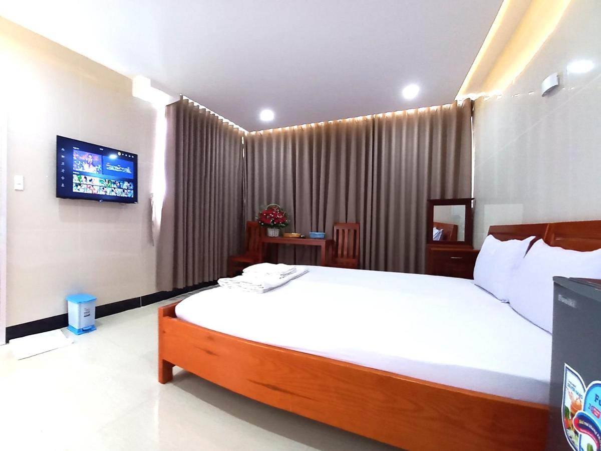 Khach San Cuc Phuong Hotel Di An Ngoại thất bức ảnh
