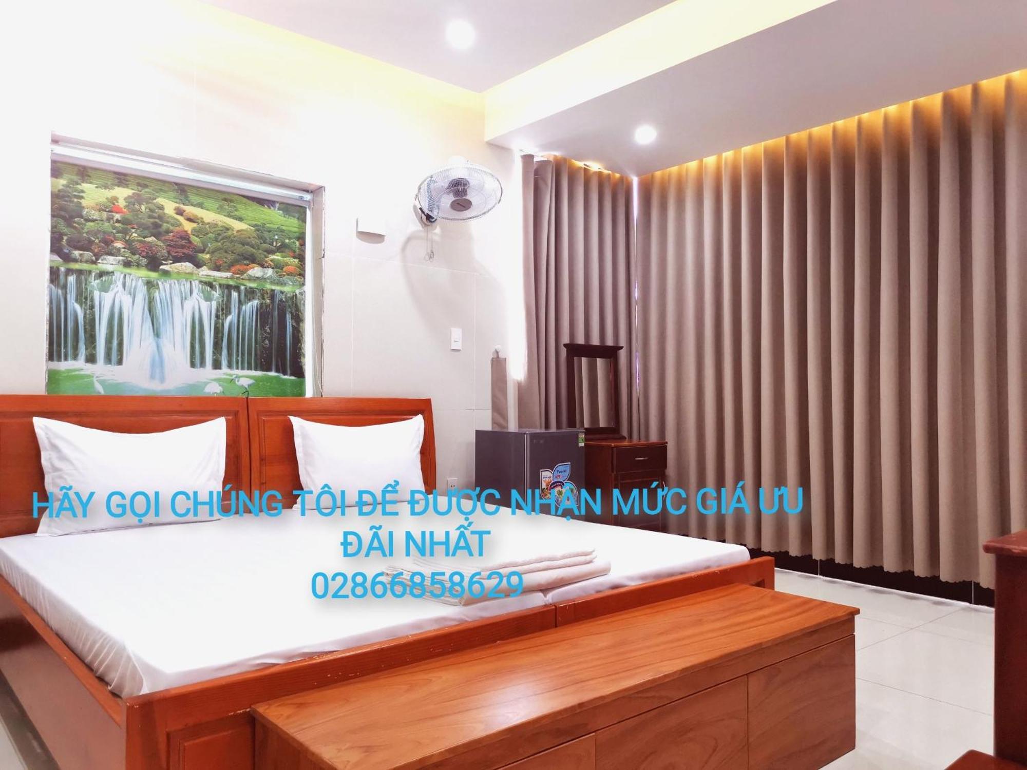 Khach San Cuc Phuong Hotel Di An Ngoại thất bức ảnh