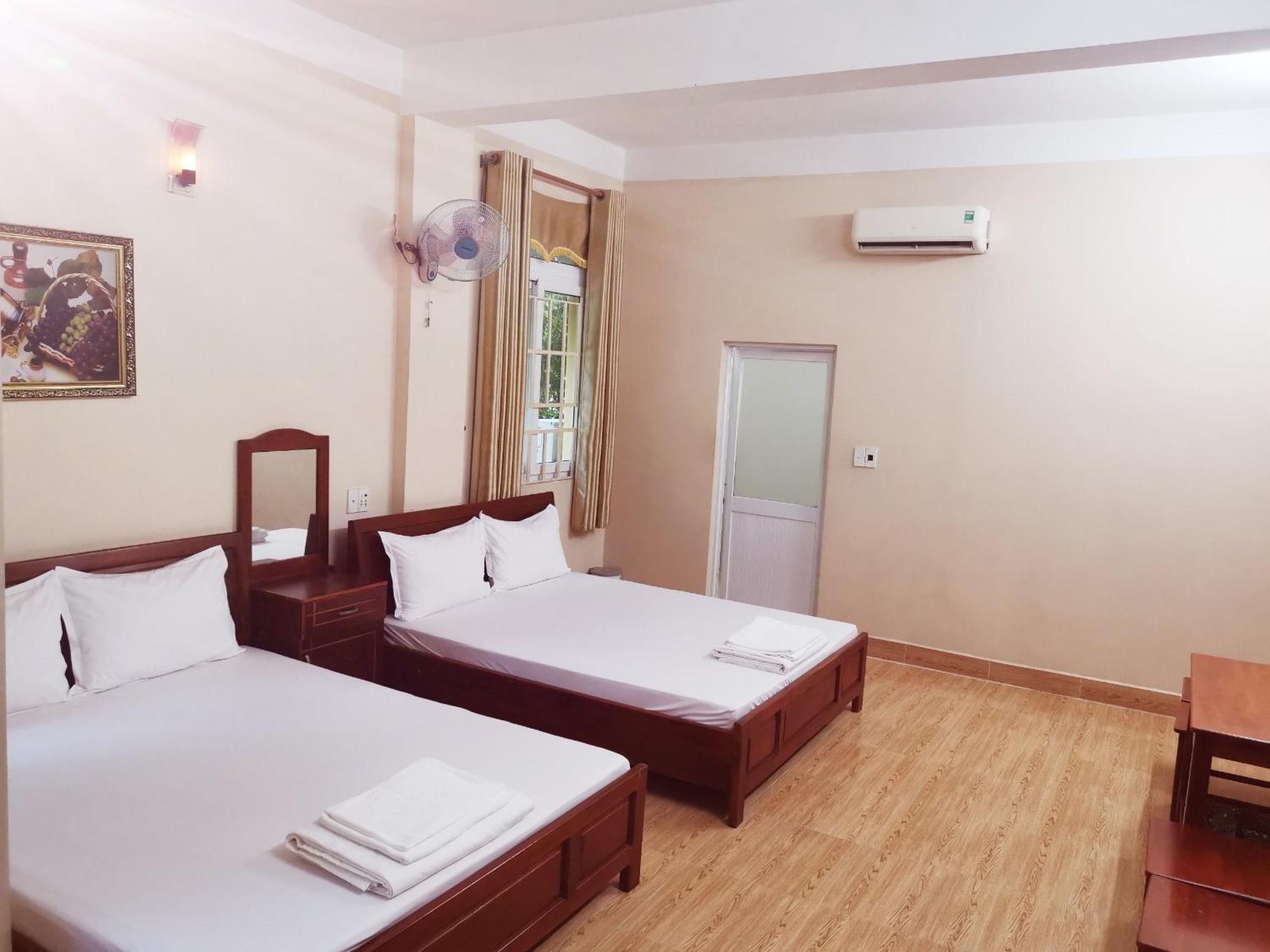 Khach San Cuc Phuong Hotel Di An Ngoại thất bức ảnh