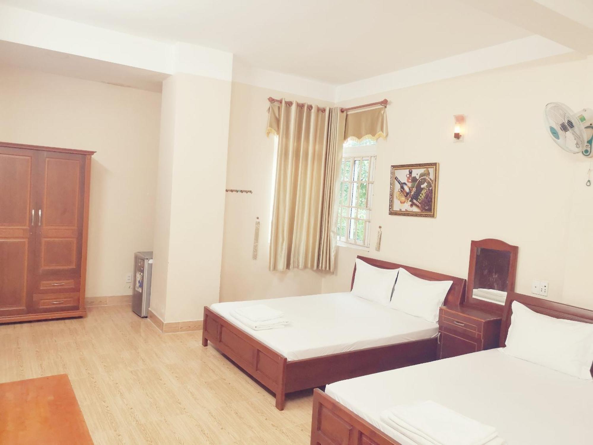 Khach San Cuc Phuong Hotel Di An Ngoại thất bức ảnh